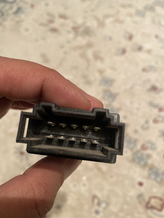 Аваринная кнопка от Ауди а6 с5