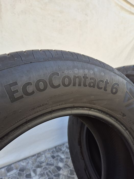 4бр 215 65 17 Continental летни 24г