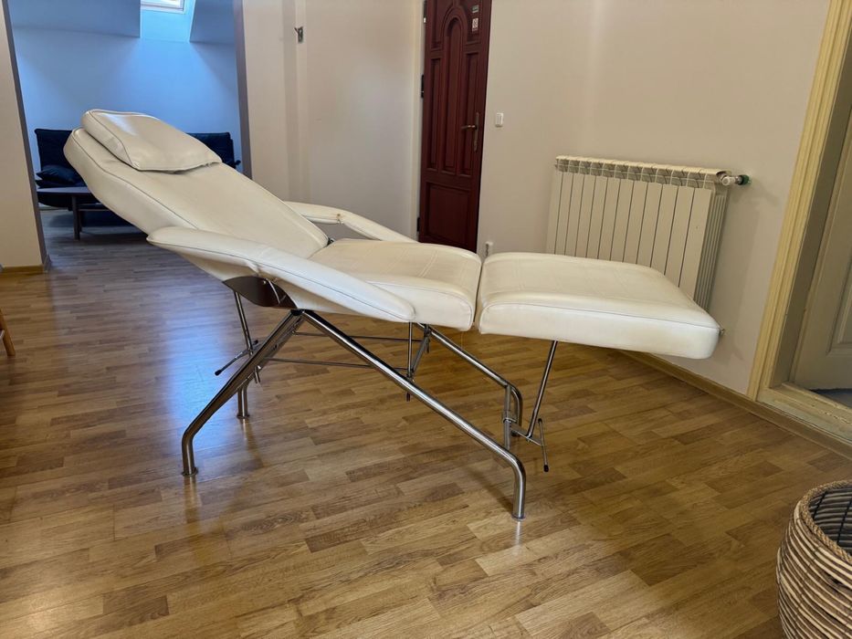 Pat Cosmetică / Masaj / Tatuaje – Alb, Reglabil, Stare Foarte Bună