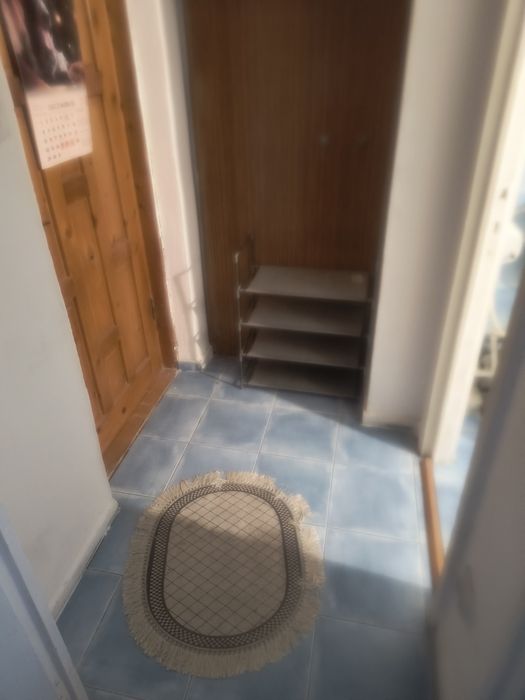 Închiriez garsoniera