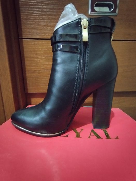 демисезонные ботильоны Punto