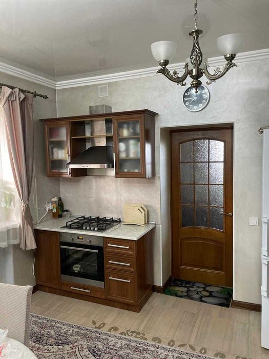 Продам 6 комнатный Дом Аян империя