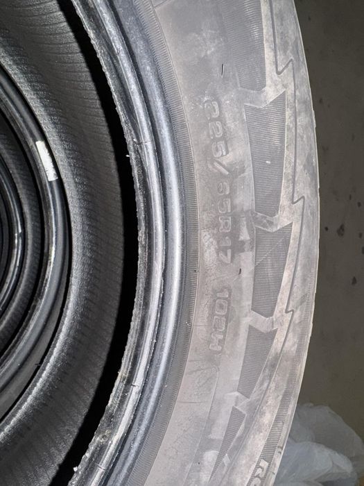 Продавам 4 Броя гуми222/65/17 GOODYEAR ULTRA  GRIP PERFORMANCE