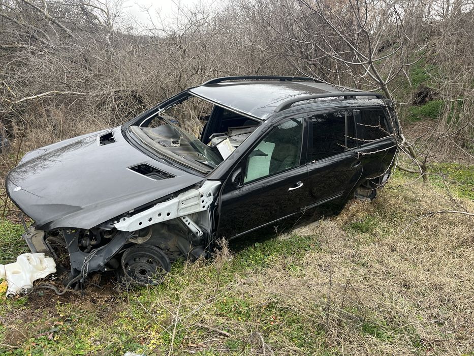 Mercedes GL на части