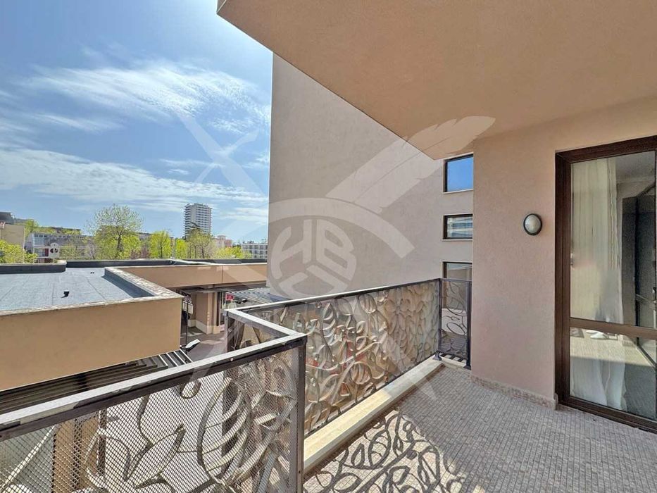 Продава се Двустаен апартамент в к.к. Слънчев бряг - 69 кв.м за 1334 €/кв.м - Снимка #2