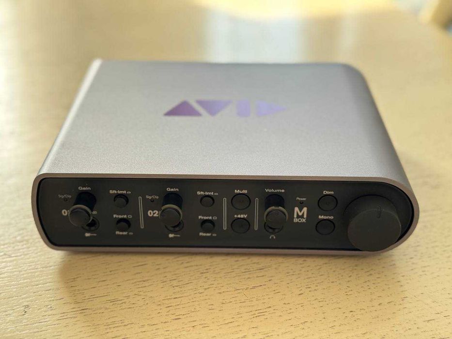 USB аудиоинтерфейс AVID Mbox 3