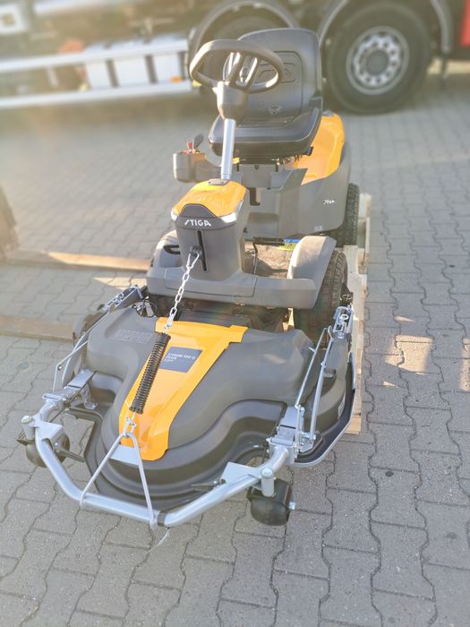 Tractoras de tuns iarba stiga park 500 w