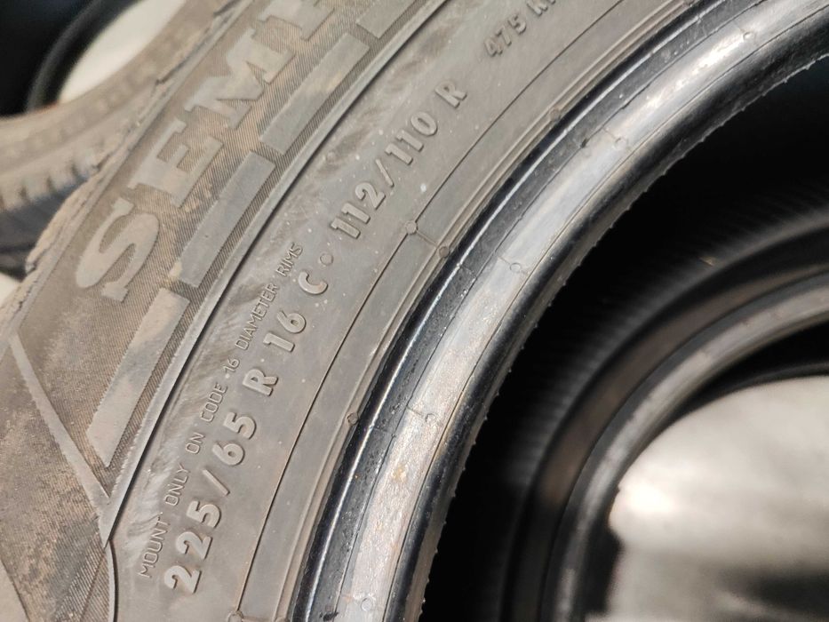 4бр.зимни гуми 225/65/16C Semperit