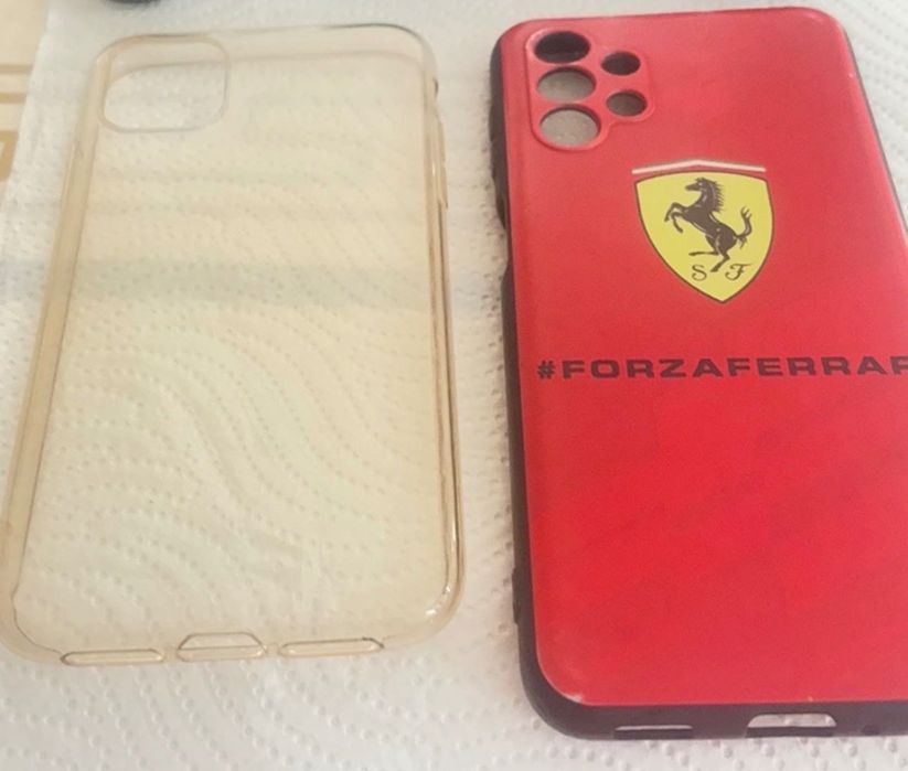 Husă iPhone 11 silicoan și husă ForzzaFerrari și încărcătoare telefon auto