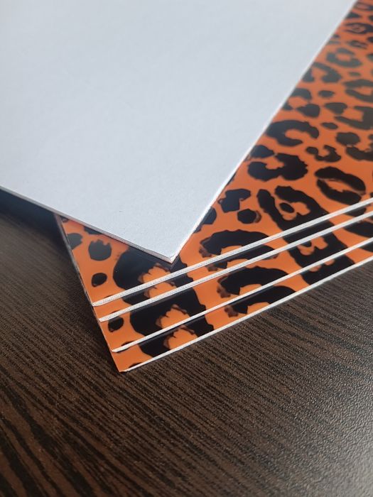 Самозалепващи се тапети