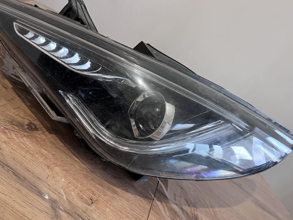 Левая фара от хендай (соната)