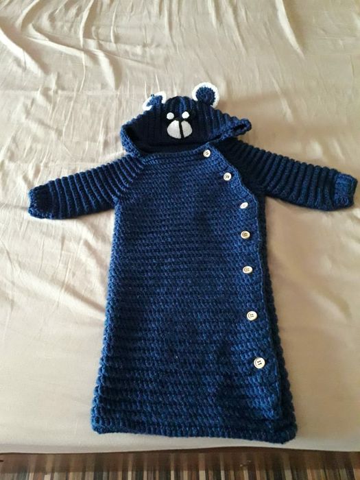 Продам конверт на выписку. Торг.