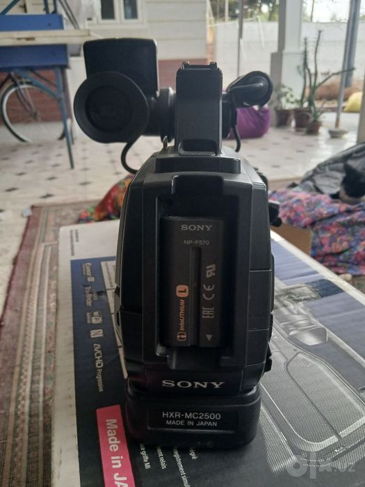 Продаётся SONY 2500  Б/У