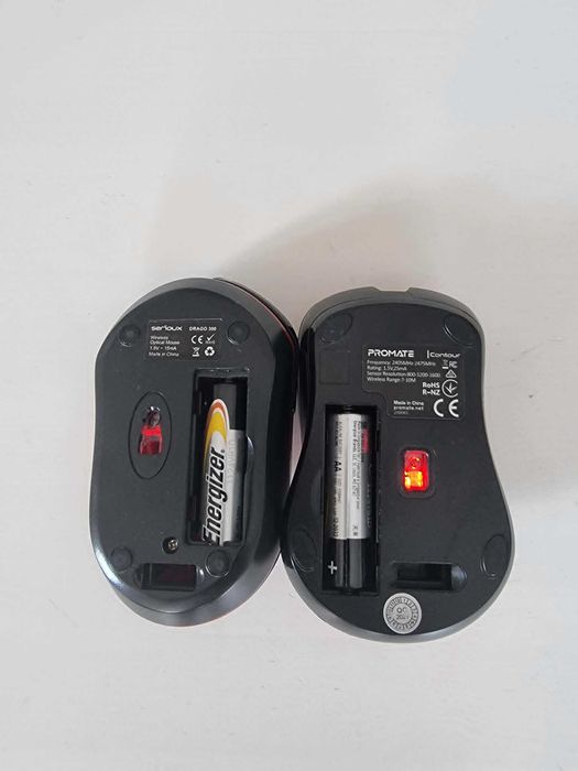 Vand 3 mouse-uri, 2 wireless si unul cu fir USB, OPTIC
