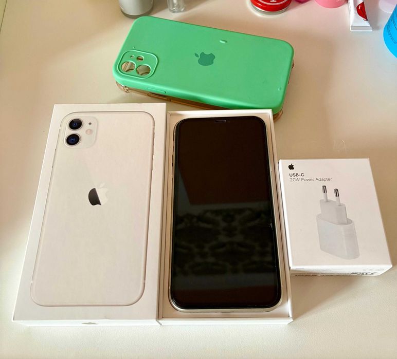 IPhone 11 128гб белый