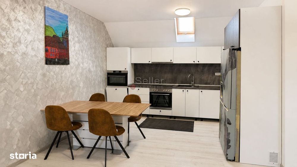 Recent Renovat | Acces la Curte — fotografia 1