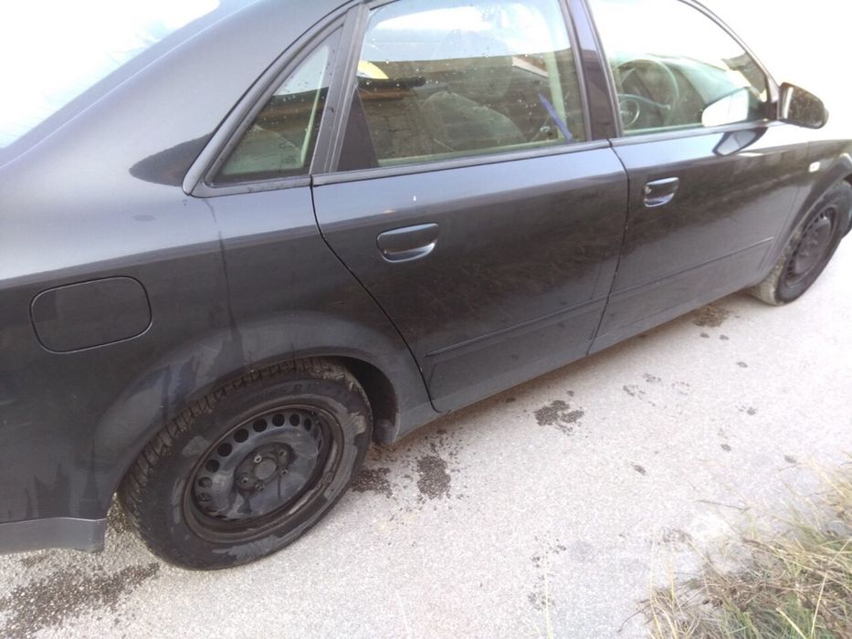 Ауди а4 б6 2.0 само на части