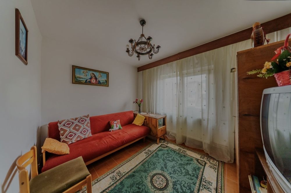 Apartament 2 camere Micalaca de vânzare