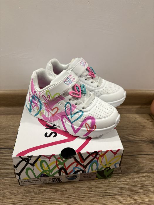 Adidas Skechers