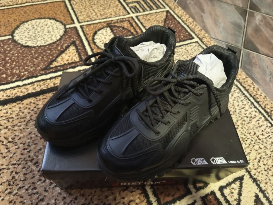 Черни дамски сникърс обувки