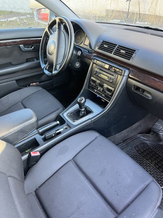 Audi a4,2006  1,9tdi131cai 6viteze navi perdelute
