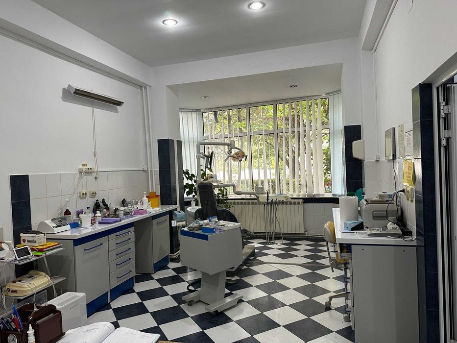 Spatiu  COMERCIAL zona Piata /ANAF