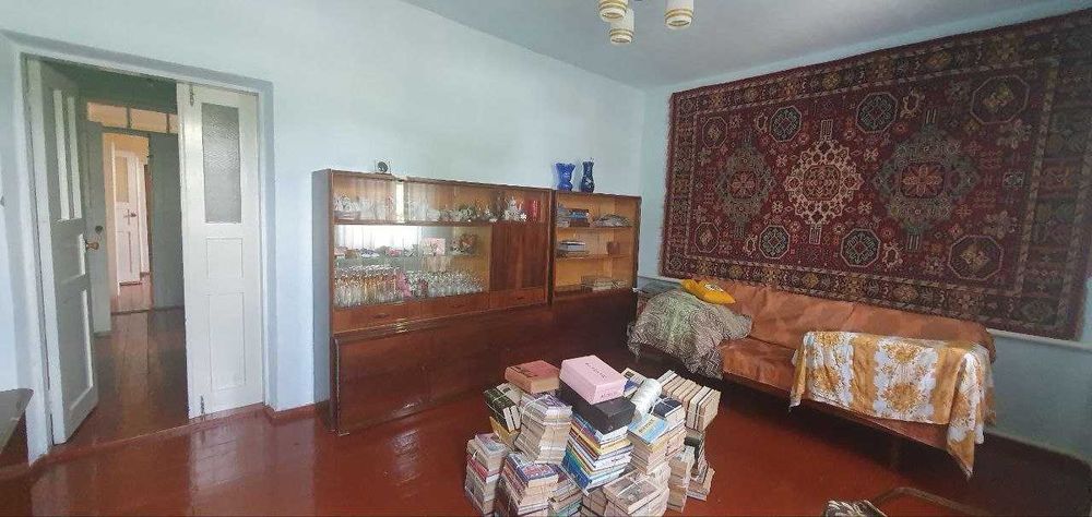 Продаётся дом с участком 10 соток