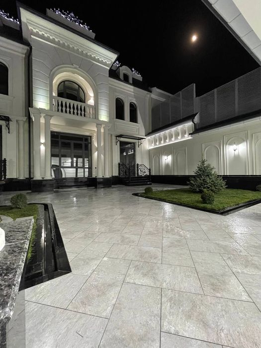 Сдаётся росскошный евродом в самом центре города