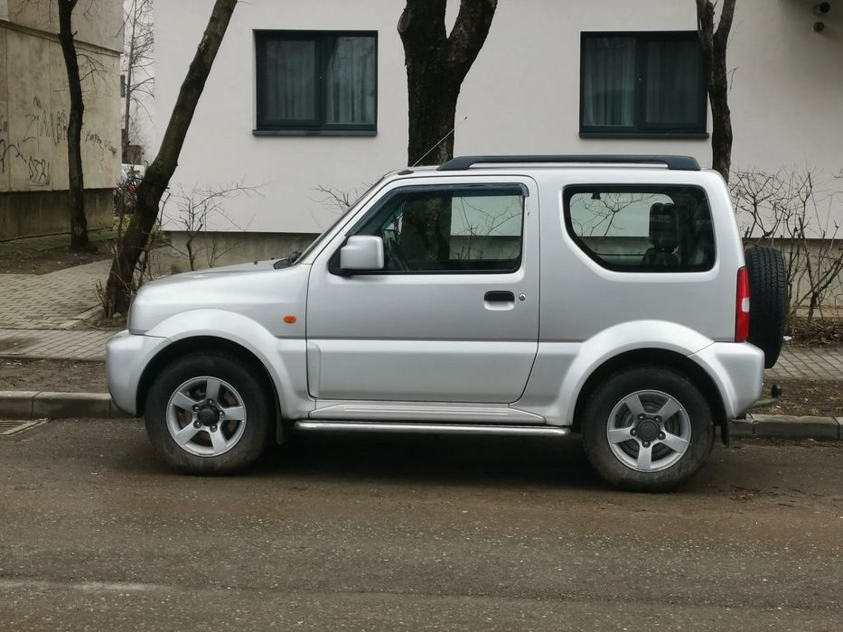 Suzuki Jimny - cutie automata