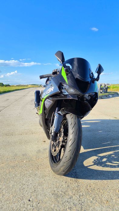 Kawasaki ZX6R 2025