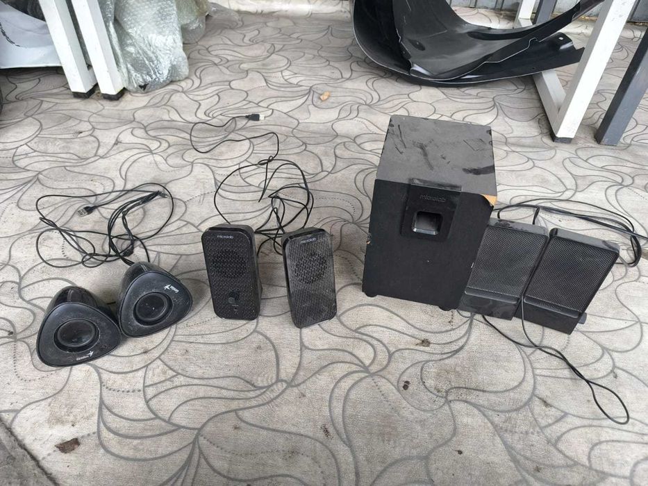 Компьютерный буфер с колонками + 2 колонки, цена за все.