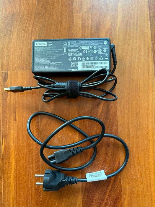 ThinkPad Pro Docking Station (40AH) + оригинално зарядно 135w