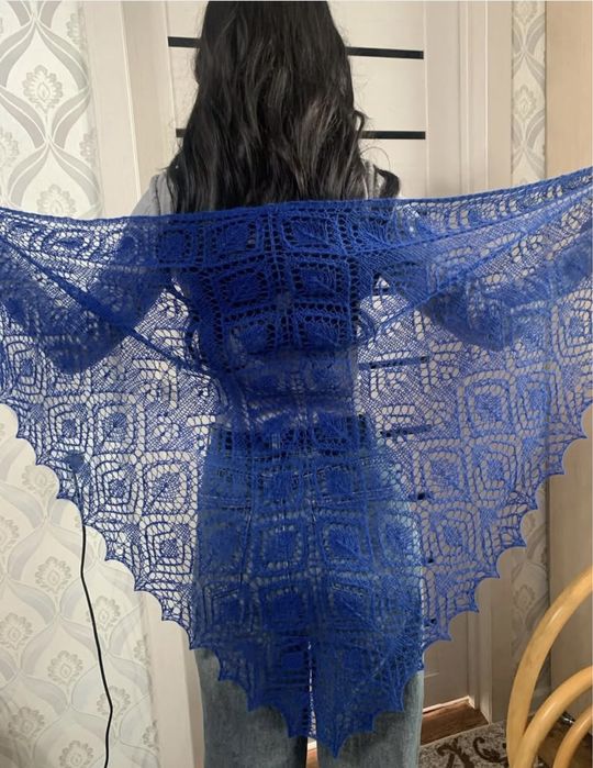 Шали и палантины ручной работы