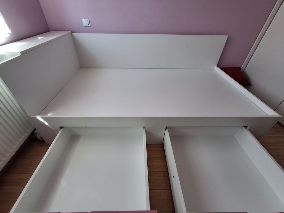 Pat cu sertare frontale 115/200