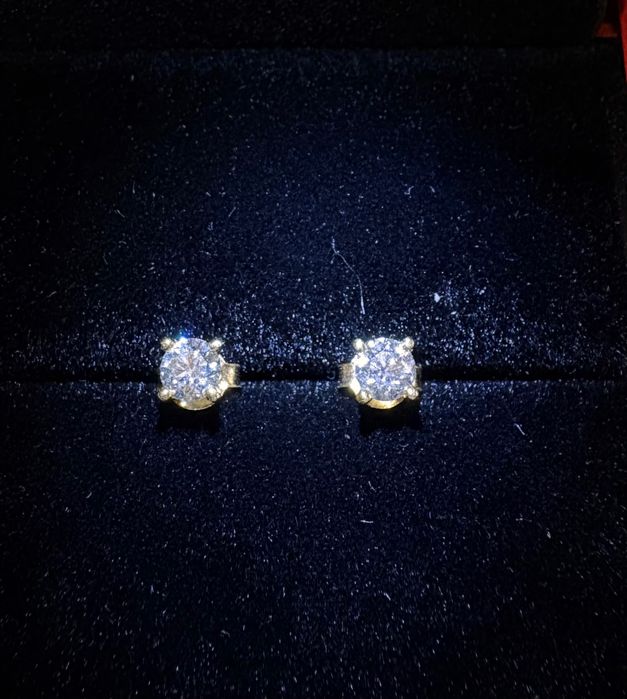 Диамантени обеци с естествени диаманти 0,56ct,жълто злато