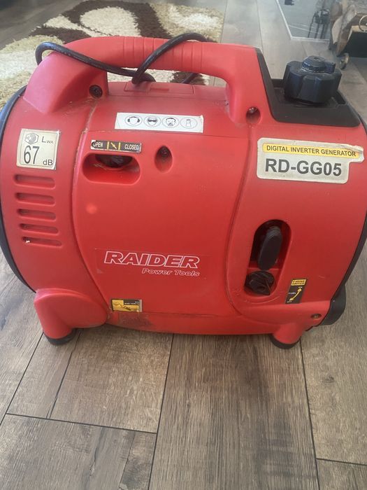 Продавам бензинов инверторен генератор Raider RD-GG05