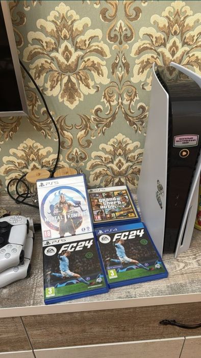 Продам ps5 торг минимальный
