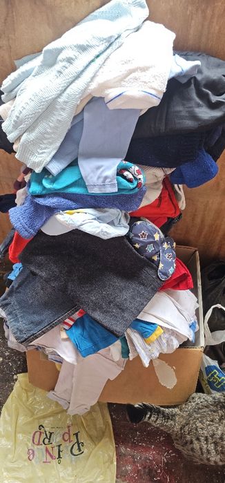 Отдам пакет вещей и обуви