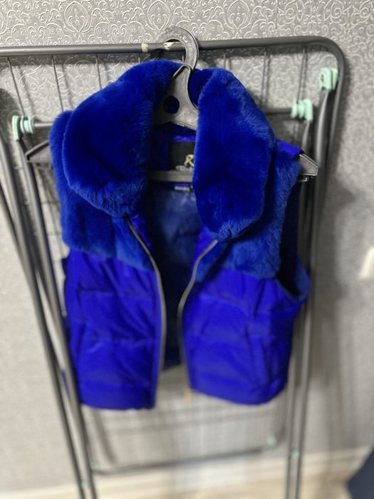 Продам двойку (безрукавка и кофта)