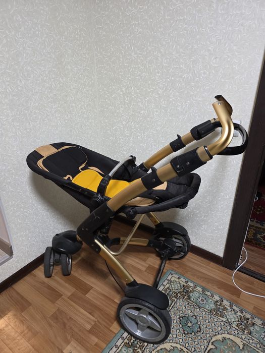 Детская коляска 3 в 1