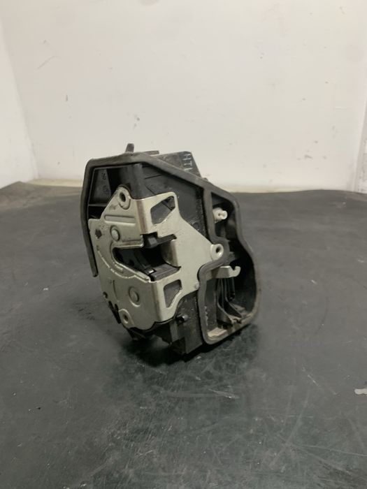 Broasca usa stanga spate BMW Seria 3 E90 E91 E87 | 7167069