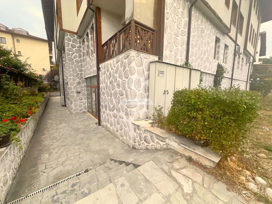 Склад в Благоевград, област-гр.Банско площ 22 цена 14000