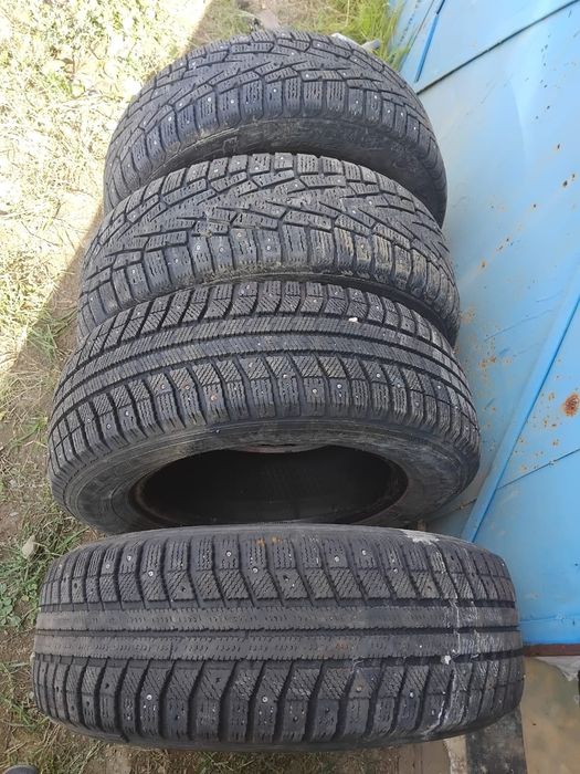 Покрышки зимние шипованые