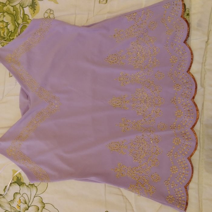 Продам женские блузки, топики