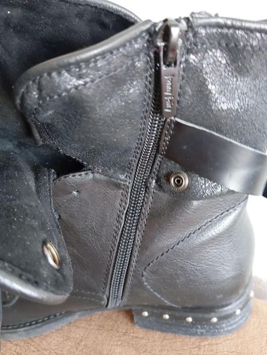 Дамски боти с цип