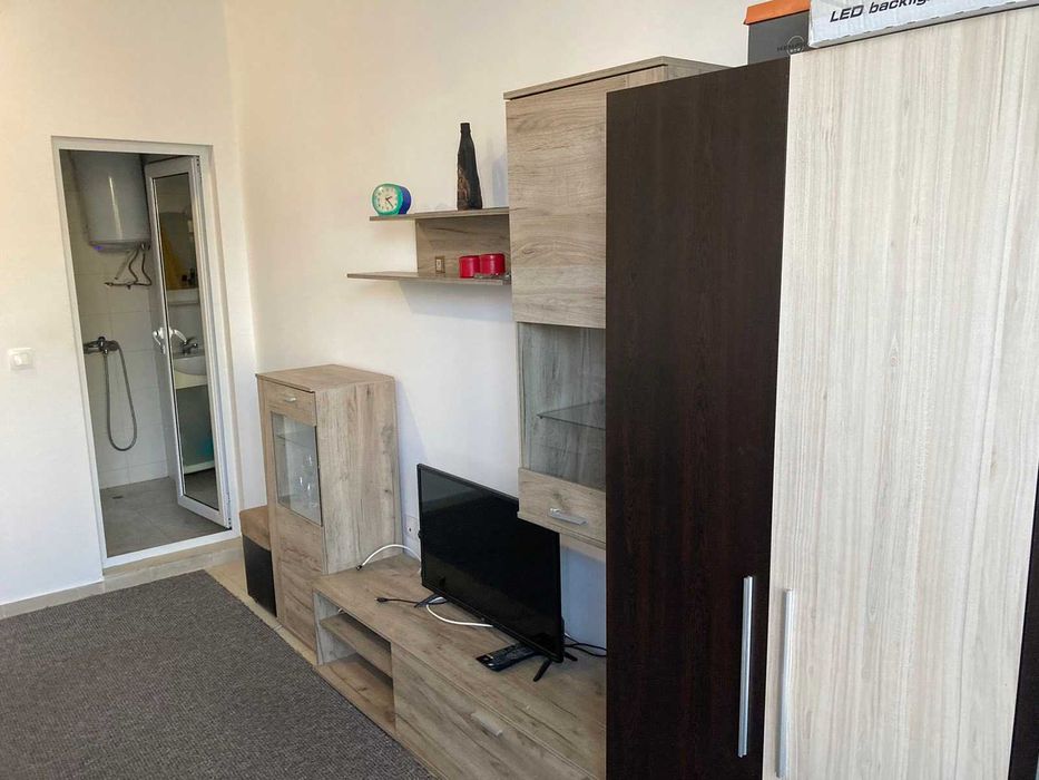 Дава се под наем Едностаен апартамент в София, Център - 28 кв.м за 400 € - Снимка #6