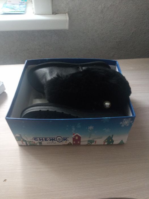 Продам детские уги размер 31