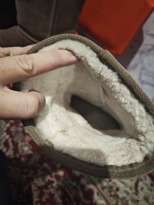 Угги б/у зимние из овчины