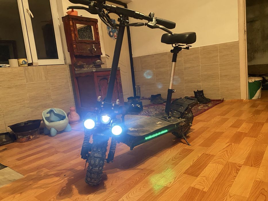 Скутер электронный kugookirin M5