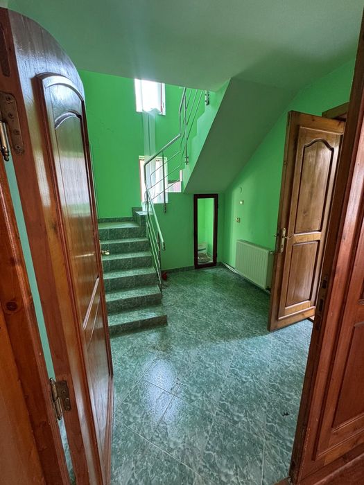 Inchiriez casa muncitori slatina 6 dormitoare